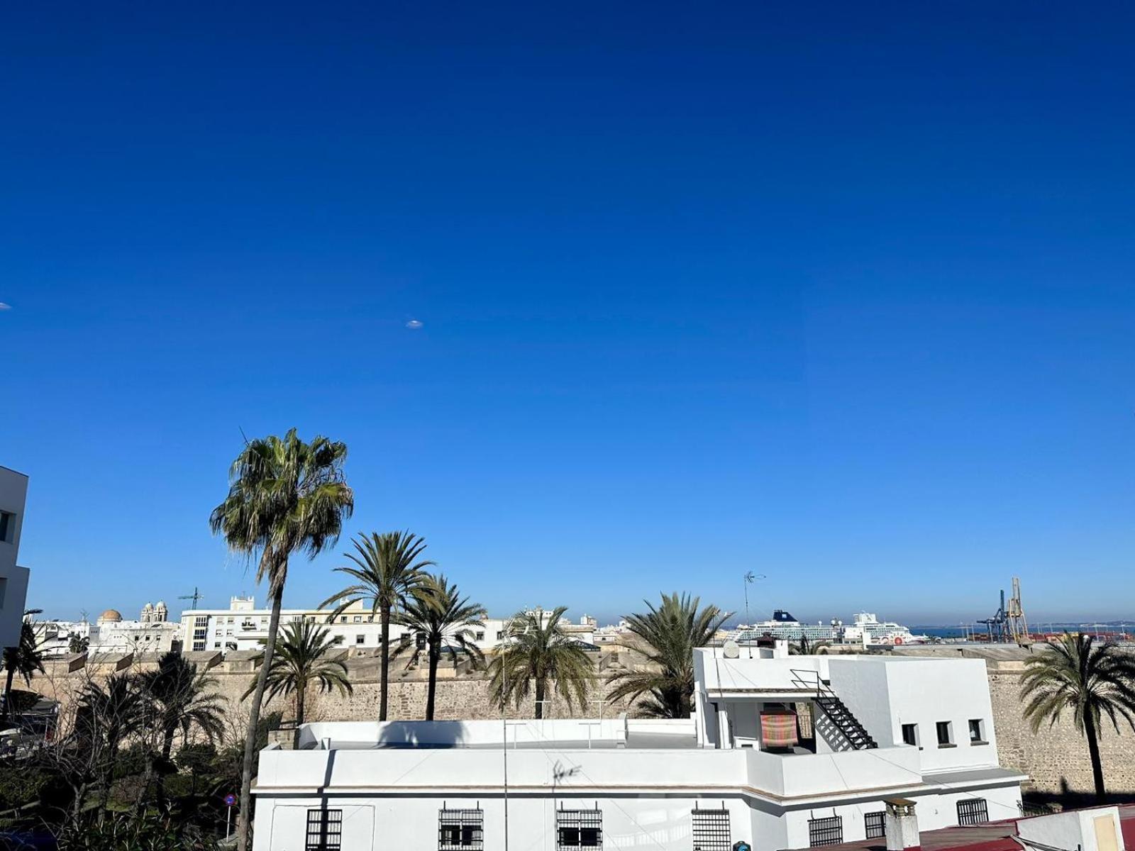Apartamentos La Muralla Grupo Ac Gestion Cádiz Eksteriør billede