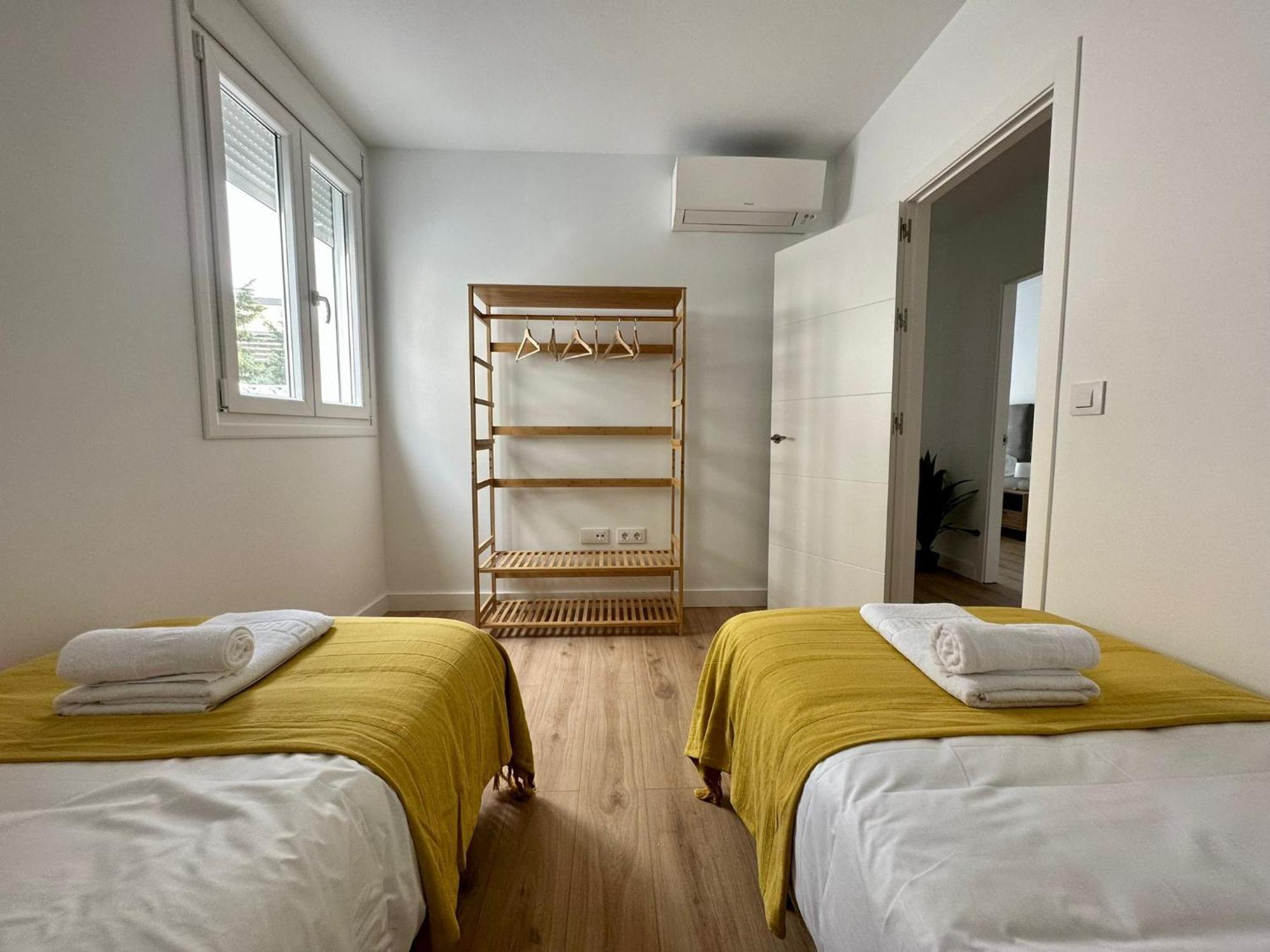 Apartamentos La Muralla Grupo Ac Gestion Cádiz Eksteriør billede